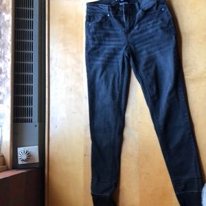 black cropped skinny jeans